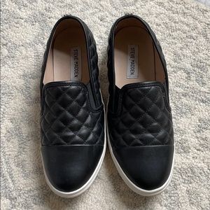 Steven Madden Quilted slip ons